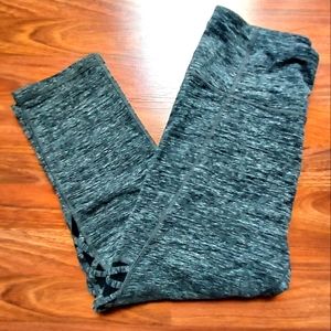 NWT Calvin Klein Performance Crop Leggings